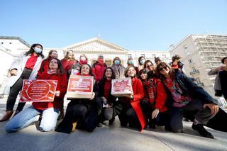 Pobreza menstrual: dos de cada 10 españolas tienen que elegir entre comprar compresas o comida