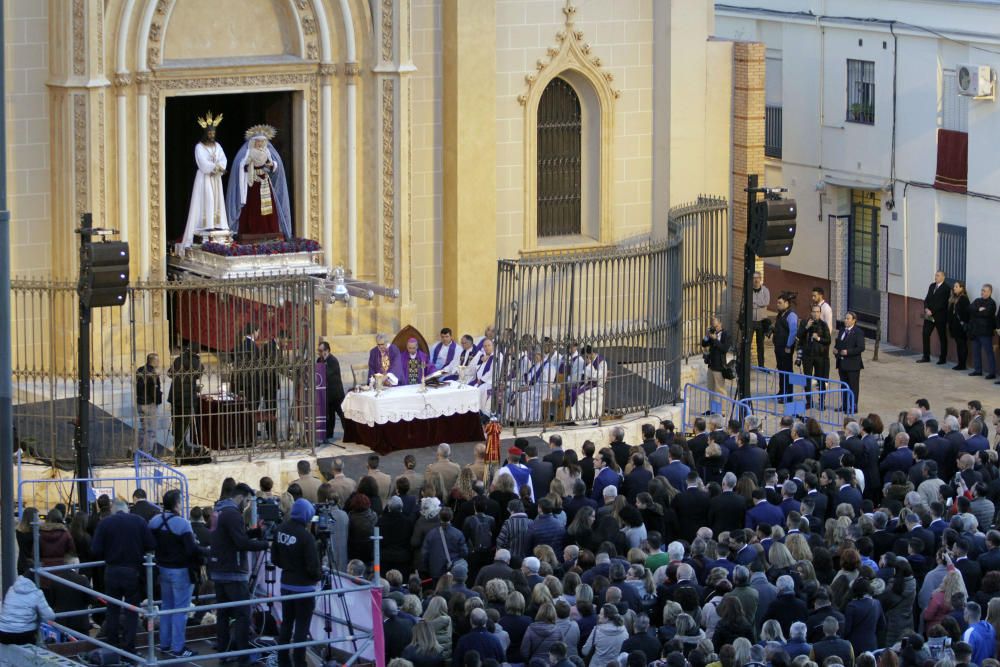 Misa del Alba y traslado del Cautivo y la Virgen de la Trinidad