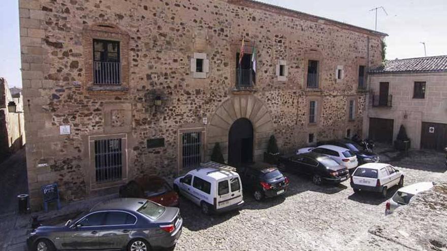 Un sistema de cámaras sustituirá a los bolardos en los accesos al casco antiguo de Cáceres