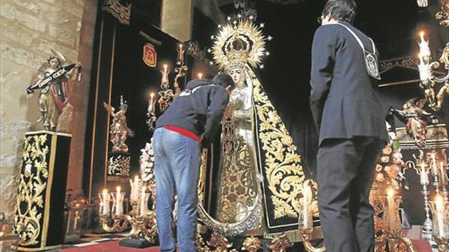 Diversos actos cofrades para celebrar el día de los Santos