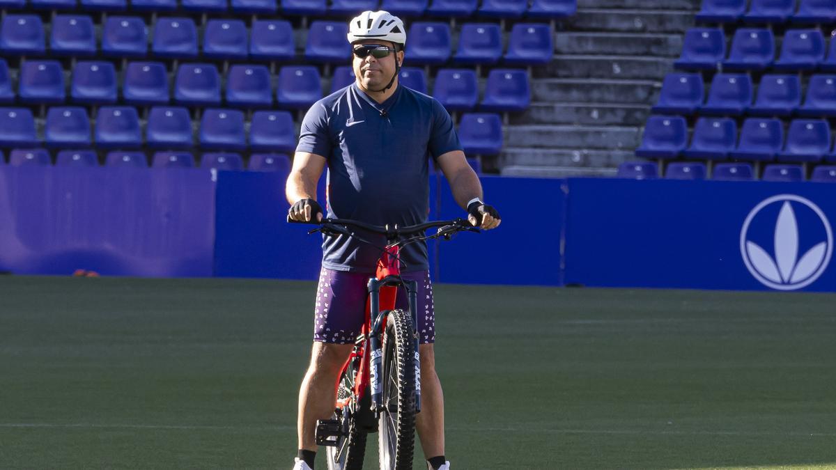 Ronaldo pensará: ¡En qué momento! Cumple su promesa e inicia el Camino de Santiago en bici...eléctrica