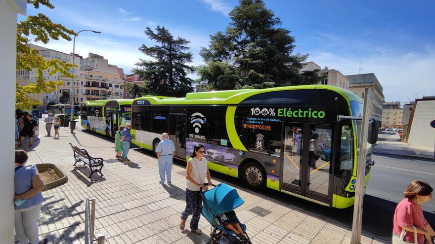 El abono de autobús de Badajoz costará la mitad a partir del 1 de agosto