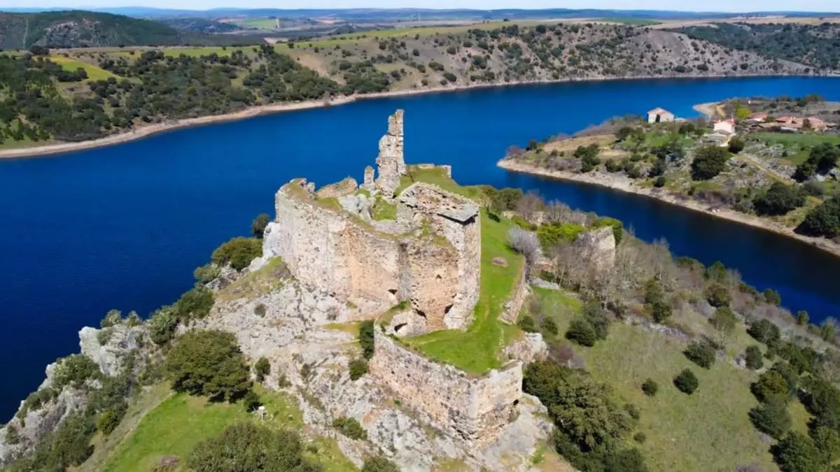 Los Caballeros Templarios alistanos conquistan siglos después la Casa de Zamora en Madrid