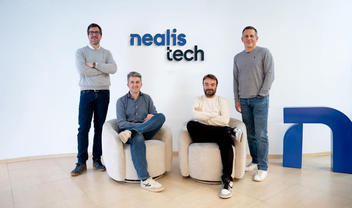 Antonio Martínez, Director de Operaciones de Nealis Tech; Ignacio Llopis, Director de Desarrollo de Negocio de Nealis Tech; Marcos Rozas, Director General de Nealis Tech; y Miguel Ángel Royo, Director de Tecnología.