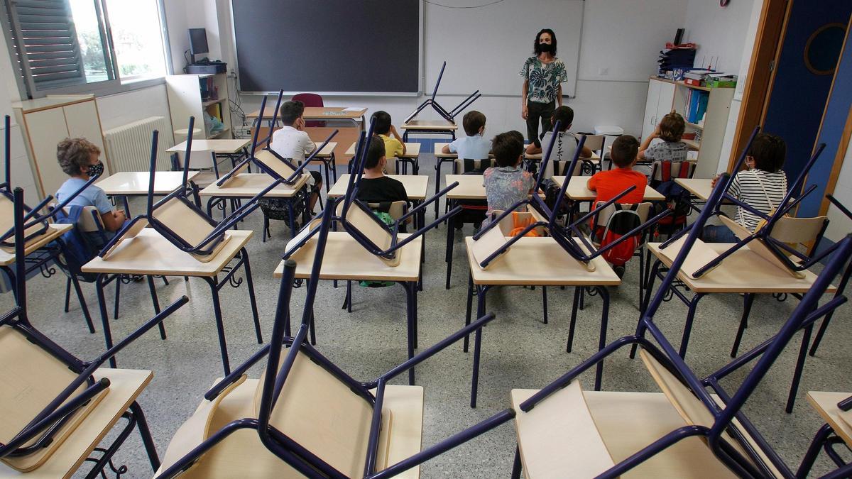 Imagen de archivo de un aula en un centro educativo de la Comunitat.