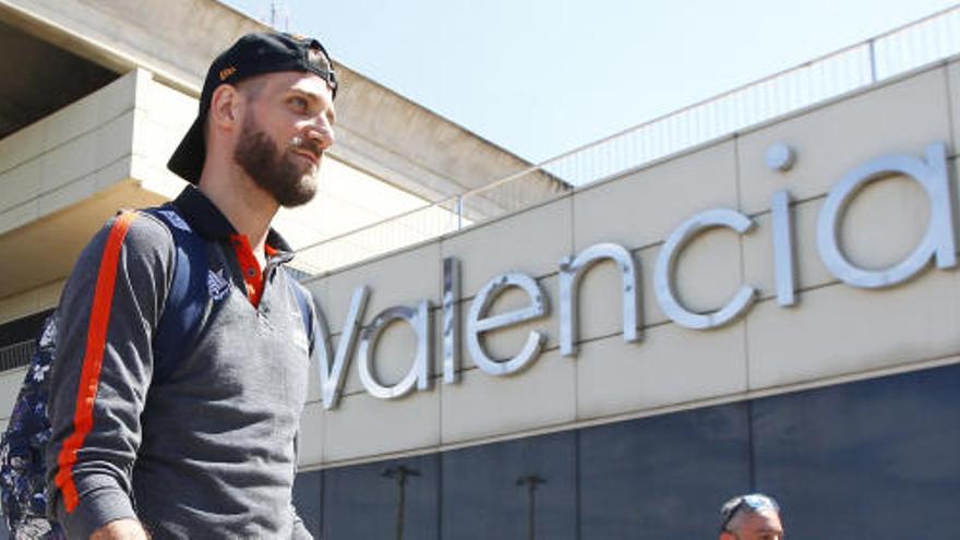 Antoine Diot, en el aeropuerto de Valencia