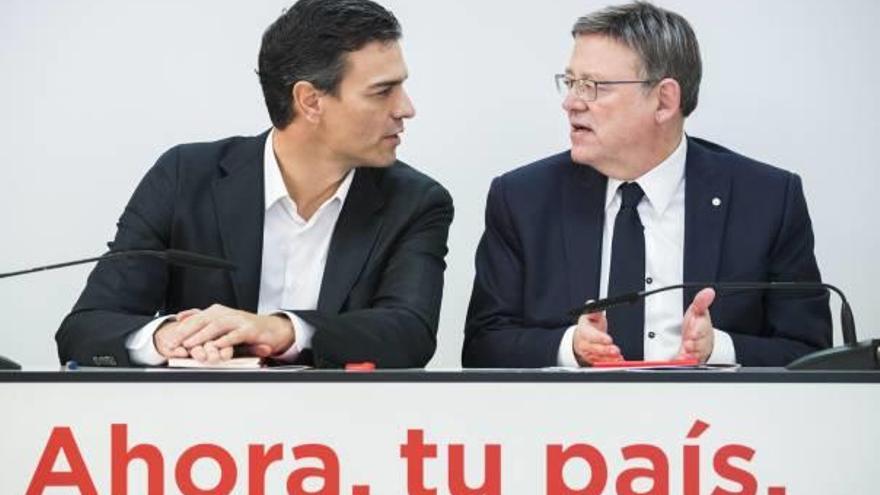 Pedro Sánchez y Puig, en la última visita del líder del PSOE a la sede del PSPV, en 2017.