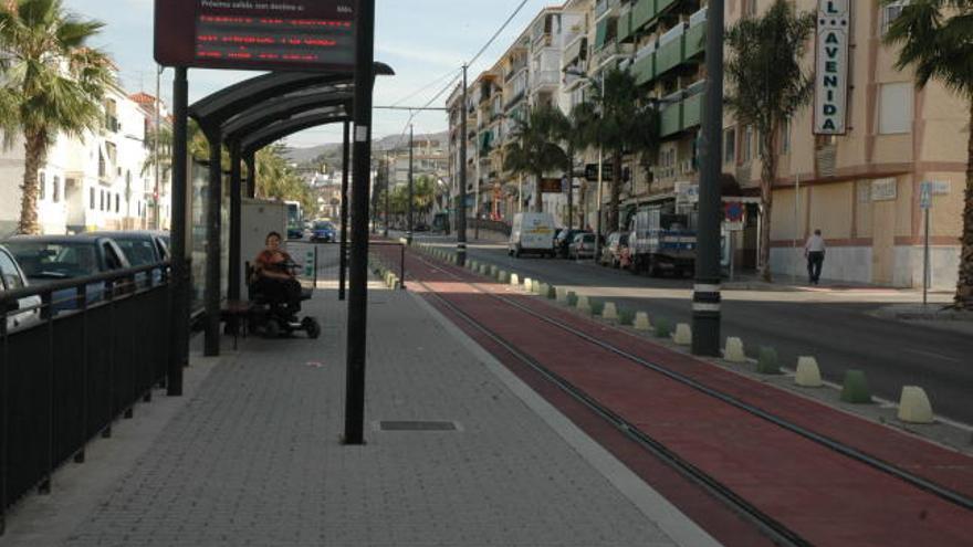 El Ayuntamiento de Vélez Málaga decidió que el tranvía dejara de funcionar el 4 de junio del 2012.
