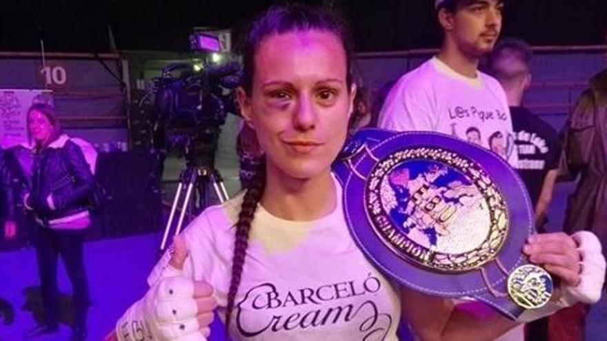 Joana Pastrana, campeona del mundo del peso mínimo