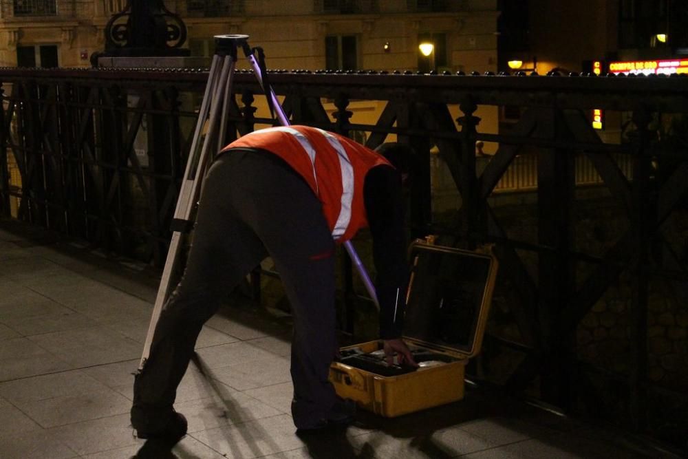 Cortan el Puente Viejo para examinar con georradar su 'esqueleto'