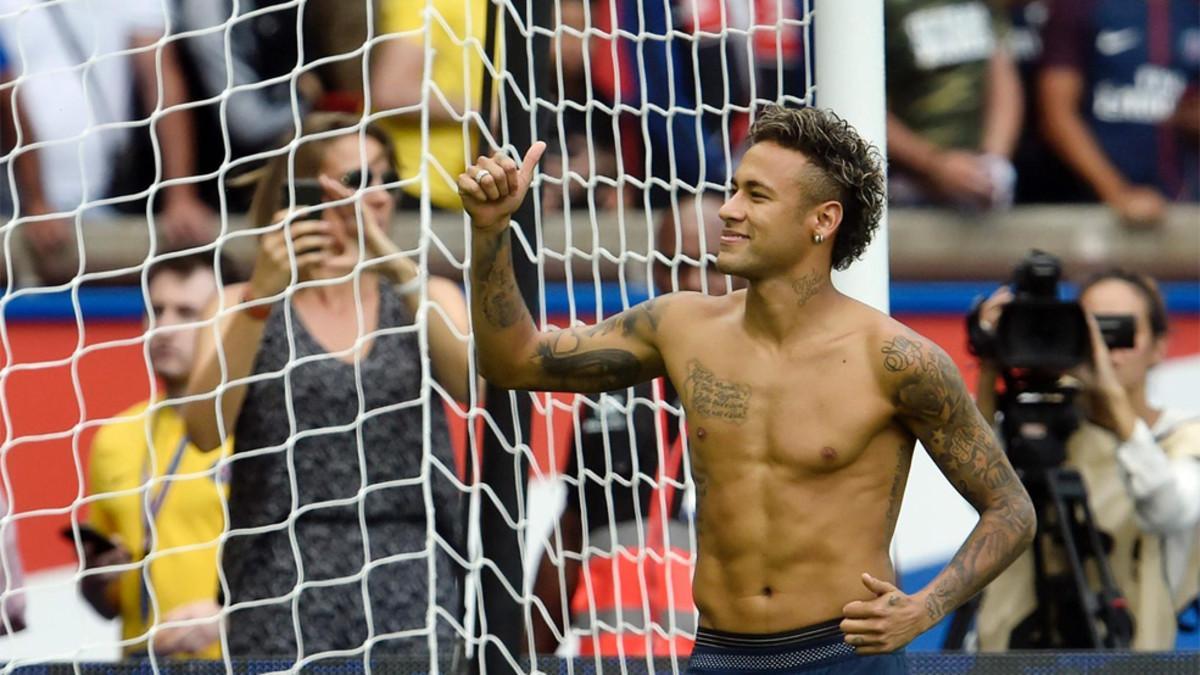 Neymar todavía no sabe si podrá jugar el domingo el Guingamp-PSG