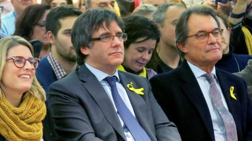 Puigdemont i Rovira intervindran al final de la manifestació, on s&#039;esperen unes 20.000 persones