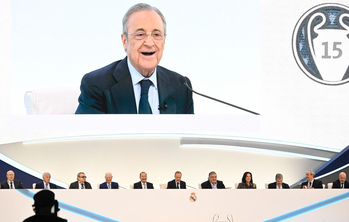 Florentino Pérez, presidente del Real Madrid, en la asamblea de este domingo.