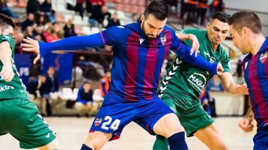 Partido entre el Levante UDFS y el Osasuna Magna en Paterna