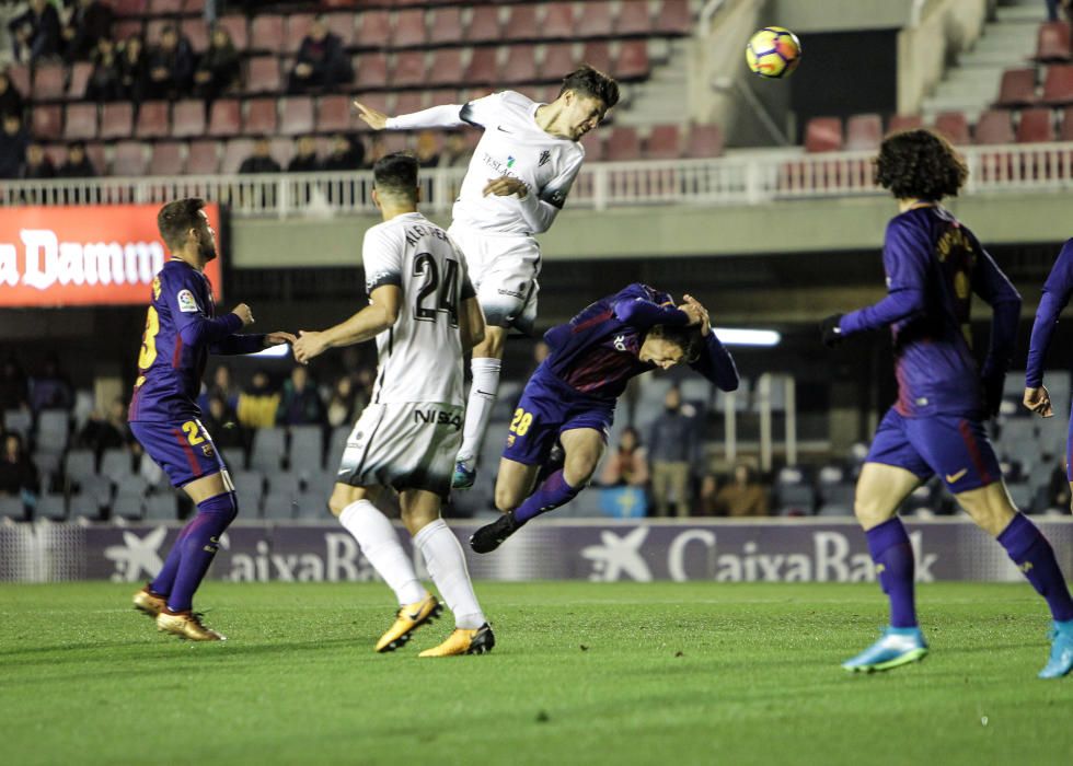 El partido entre el Barcelona B y el Sporting de Gijón, en imágenes