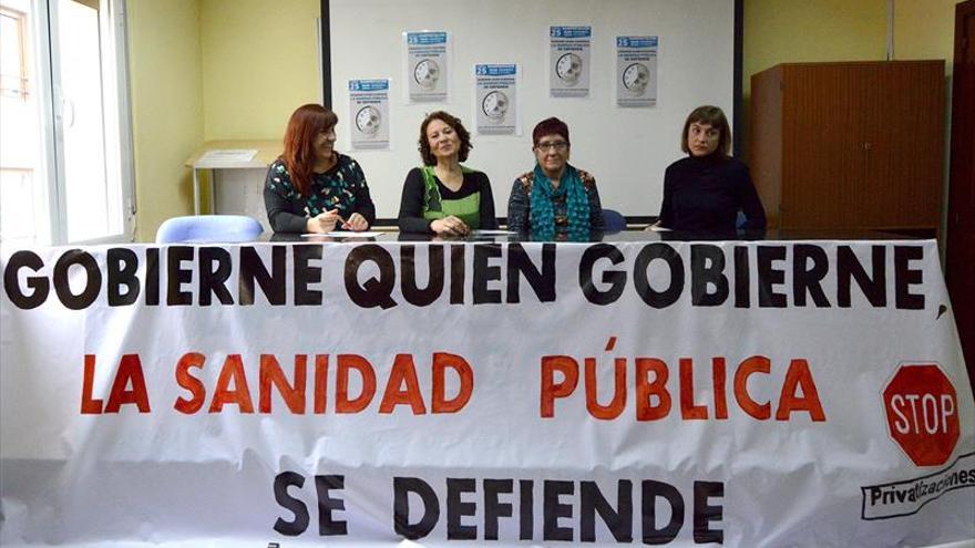 Varios colectivos salen hoy a la calle contra las listas de espera