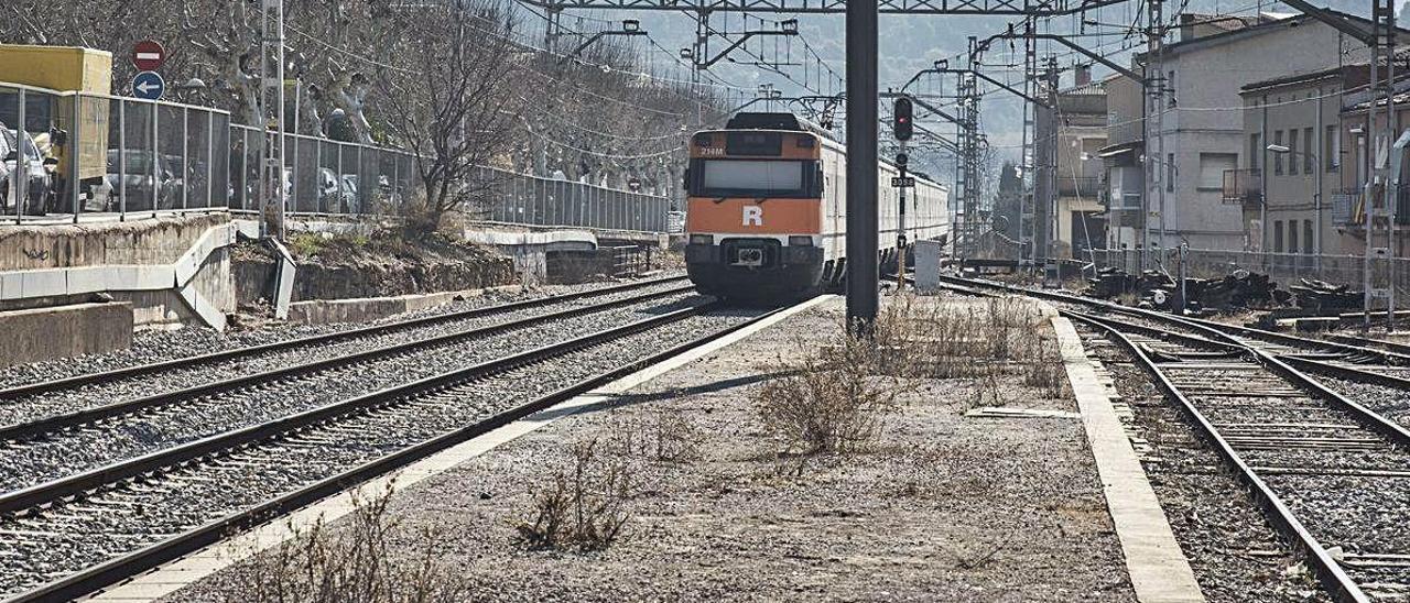 Un tren de la línia R4 de Renfe