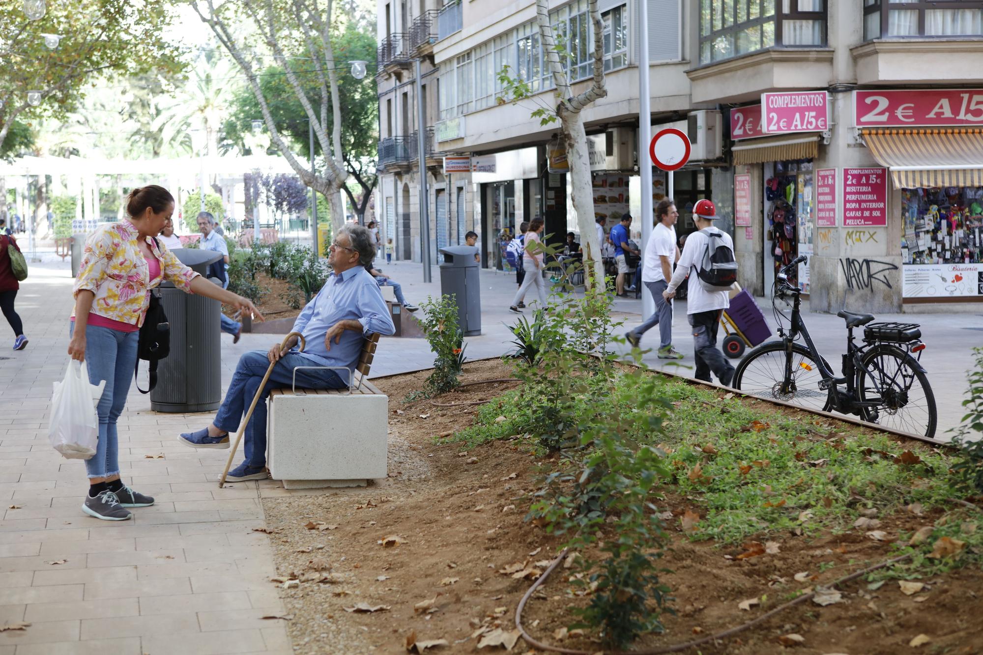 Vom Verkehrslärm zur Fußgängerzone: So sieht der Carrer Nuredduna in Palma de Mallorca jetzt aus