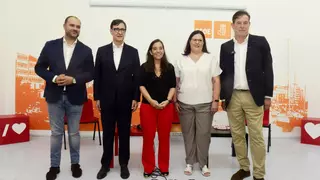 Besteiro y Salvador Illa hablan de idioma, financiación autonómica y vivienda en A Coruña