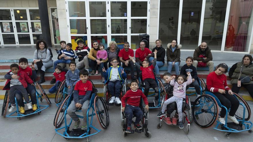 El año en que Paco y sus amigos derribaron prejuicios a la discapacidad jugando en silla de ruedas