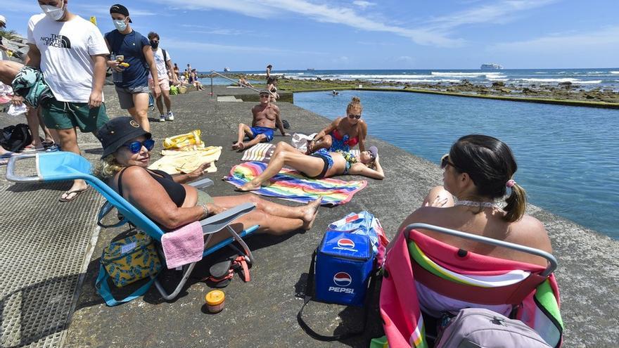 Jueves Santo en playas de la capital grancanaria