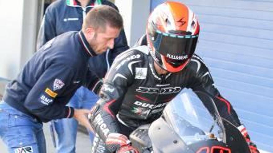 Nico Terol  ya rueda en Superbikes