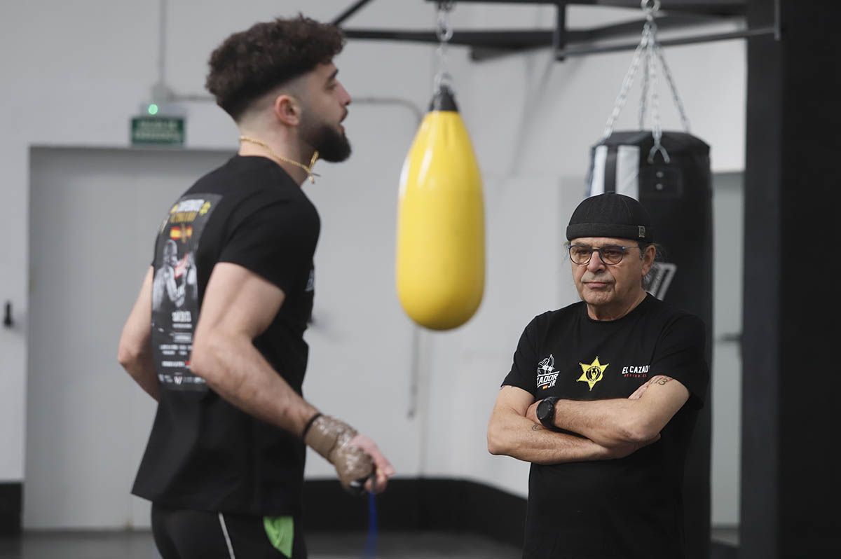 La preparación de El Cazador para el título nacional de boxeo en Córdoba