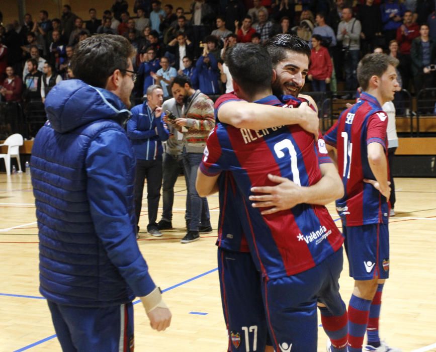 Las mejores imágenes de la victoria del Levante Fútbol Sala en Copa frente al Barça