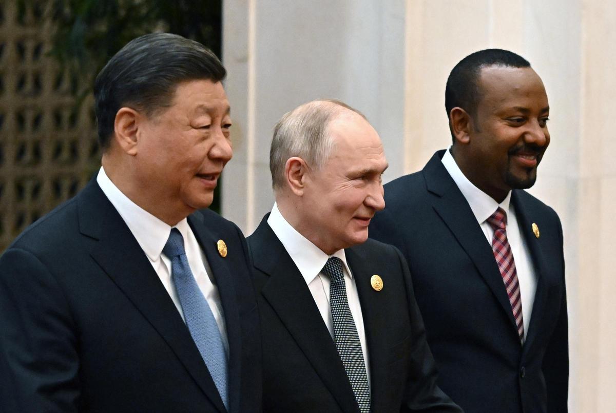 Vladímir Putin se reúne con Xi Jinping en Pekín