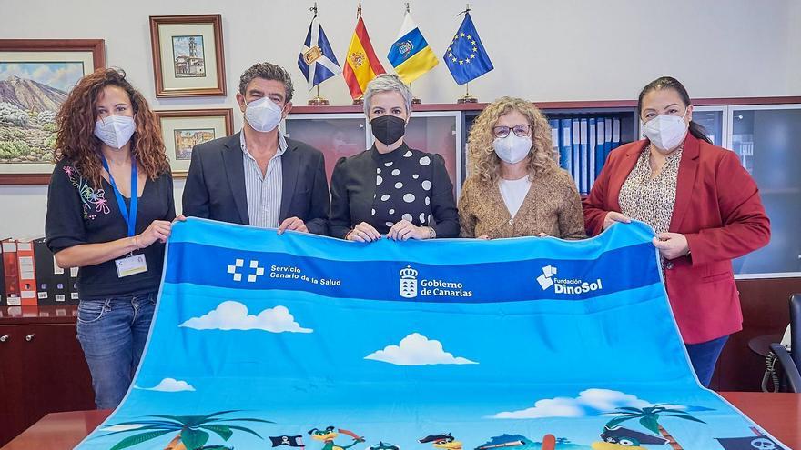 DinoSol Foundation donates children's blankets for public hospitals in the Canary Islands