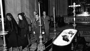 Mig segle sense dictadura