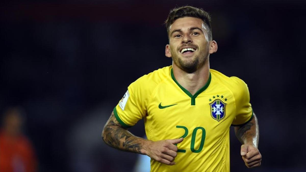 Lucas Silva podría quedarse en el Santos