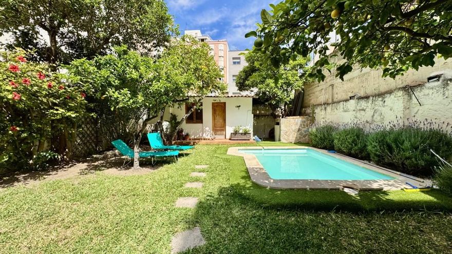 Oportunidad inmobiliaria en Palma de Mallorca: piso totalmente reformado con piscina y terraza en pleno centro