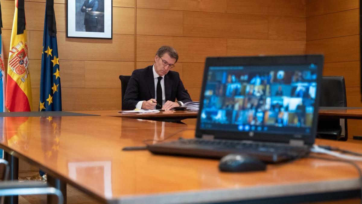 Feijóo, en la reunión de la Conferencia de Presidentes Autonómicos con Pedro Sánchez. // FdV