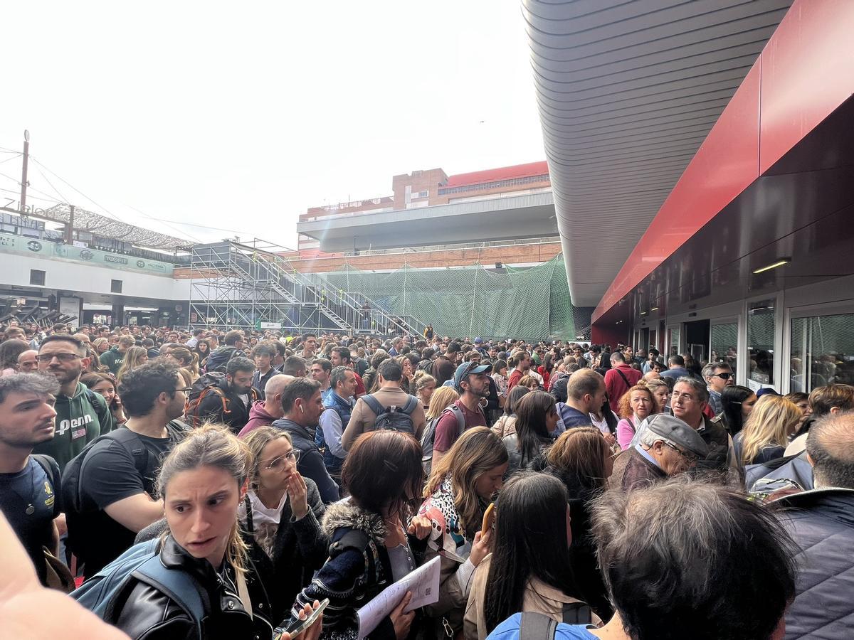 Una avaria suspèn la circulació de trens d’alta velocitat a Madrid Una avaria suspèn la circulació de trens d’alta velocitat a Madrid