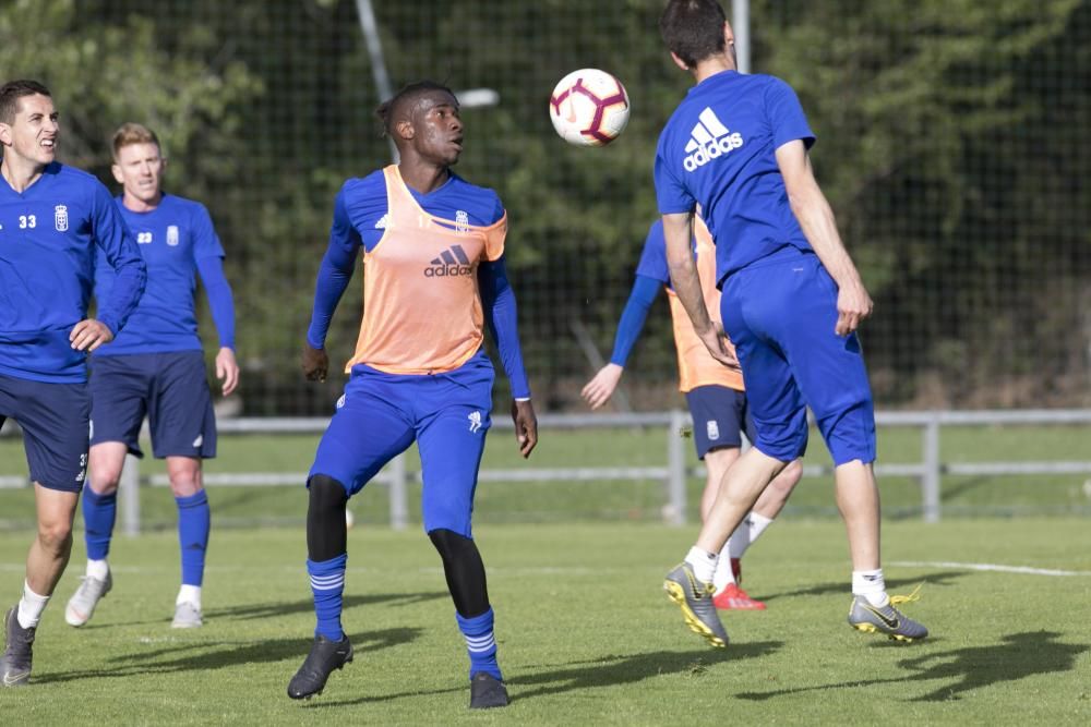 Primer día de Egea en el Oviedo tras su vuelta.