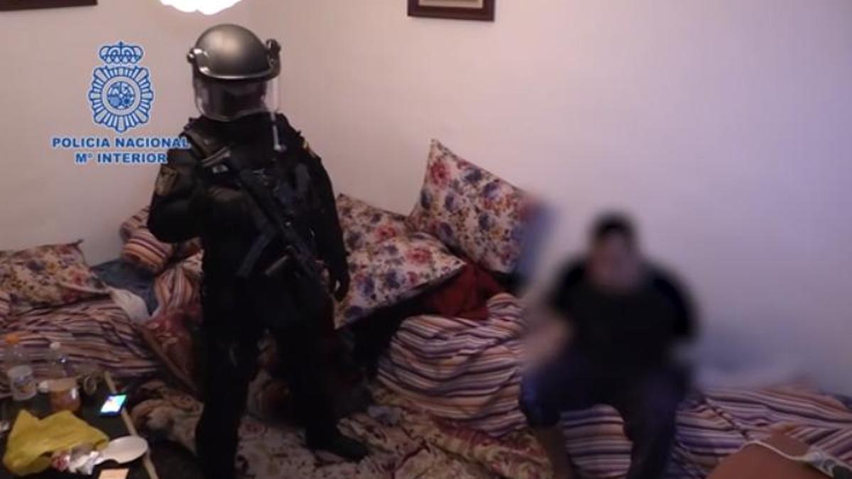 Imatges de recurs de l'operatiu policial que ha permès desarticular el grup criminal