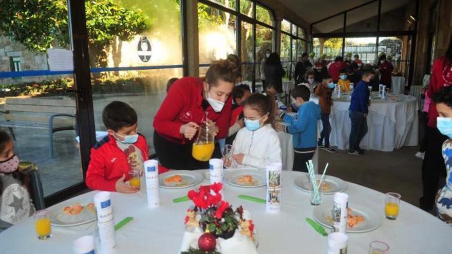 “Almorzo saudable” para los niños del colegio San Bartolomeu de Tremoedo