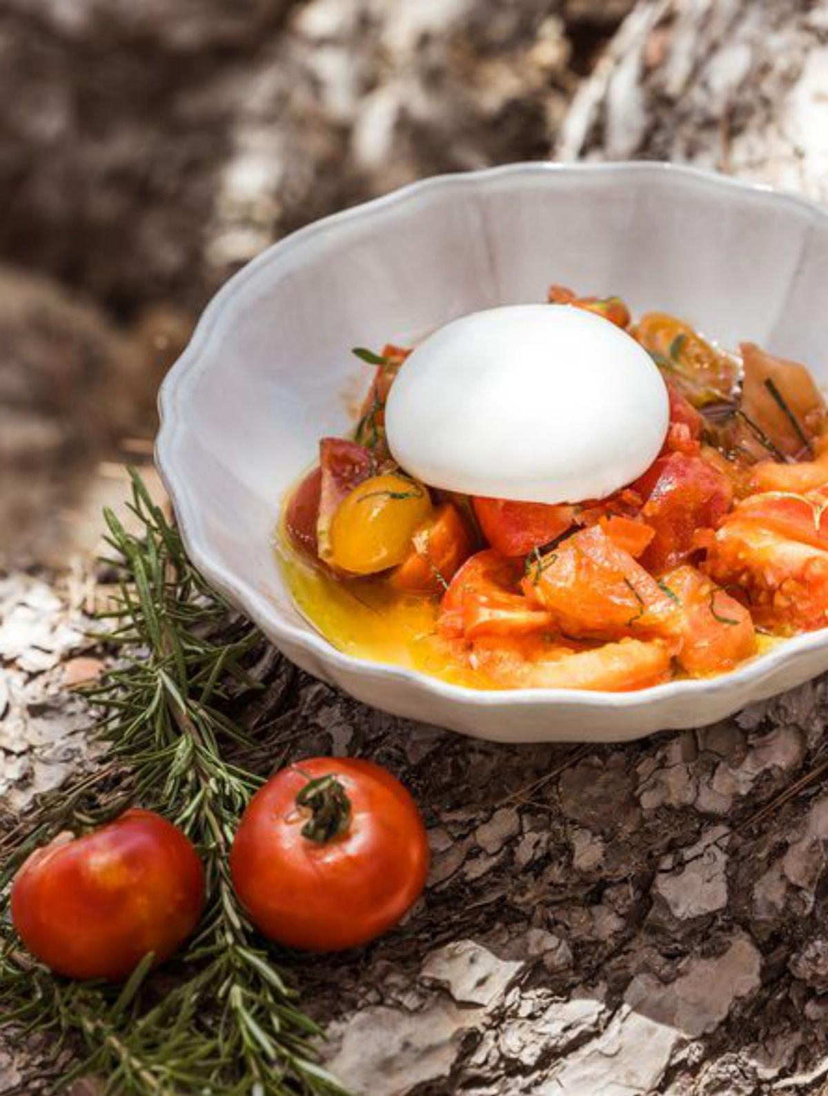 Ensalada de tomate y mozzarella. | TERANKA