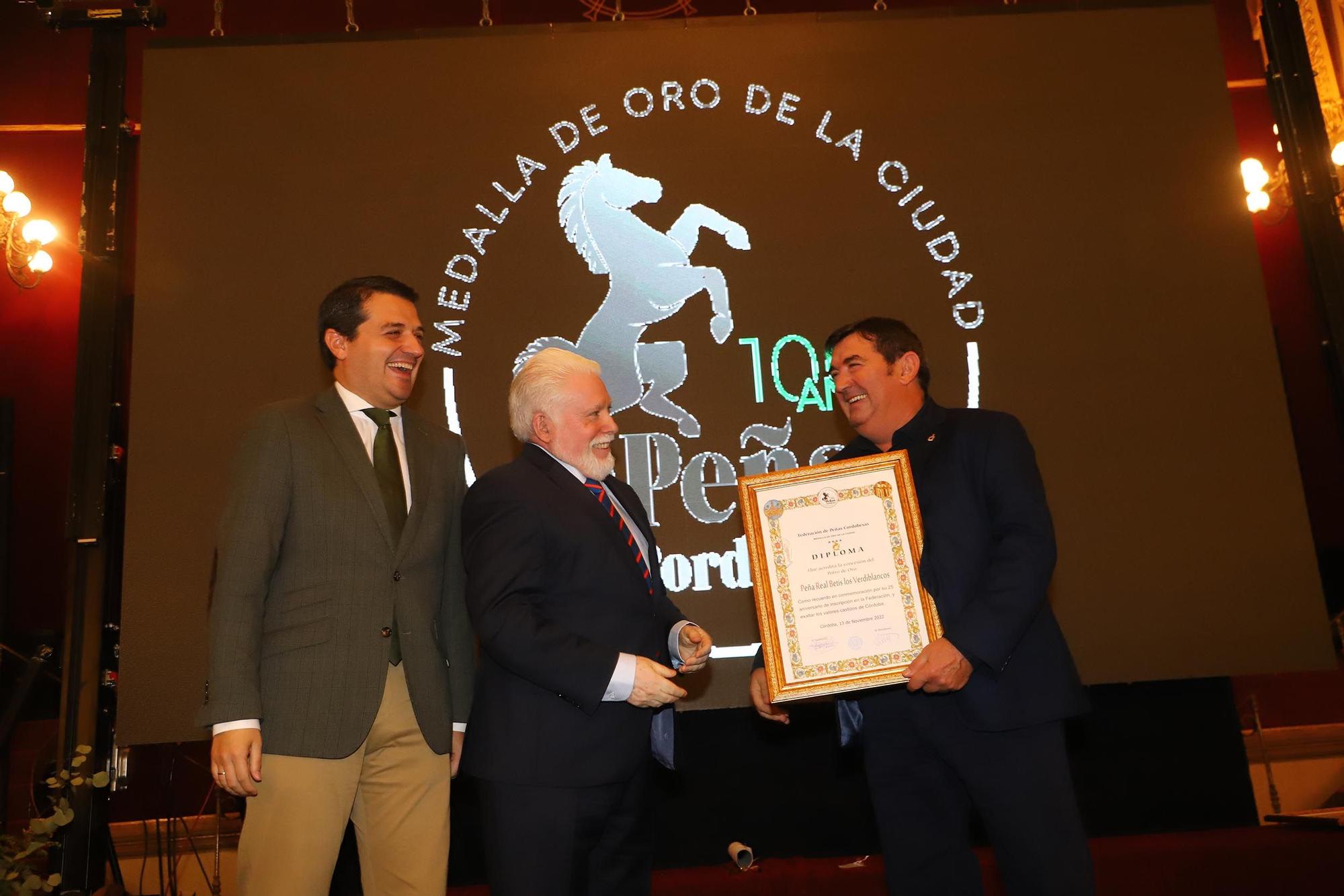 Entrega de los Potros en el centenario de la Federación de Peñas