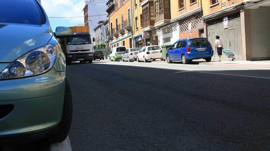 La carretera nacional 634 a su paso por la villa moscona.