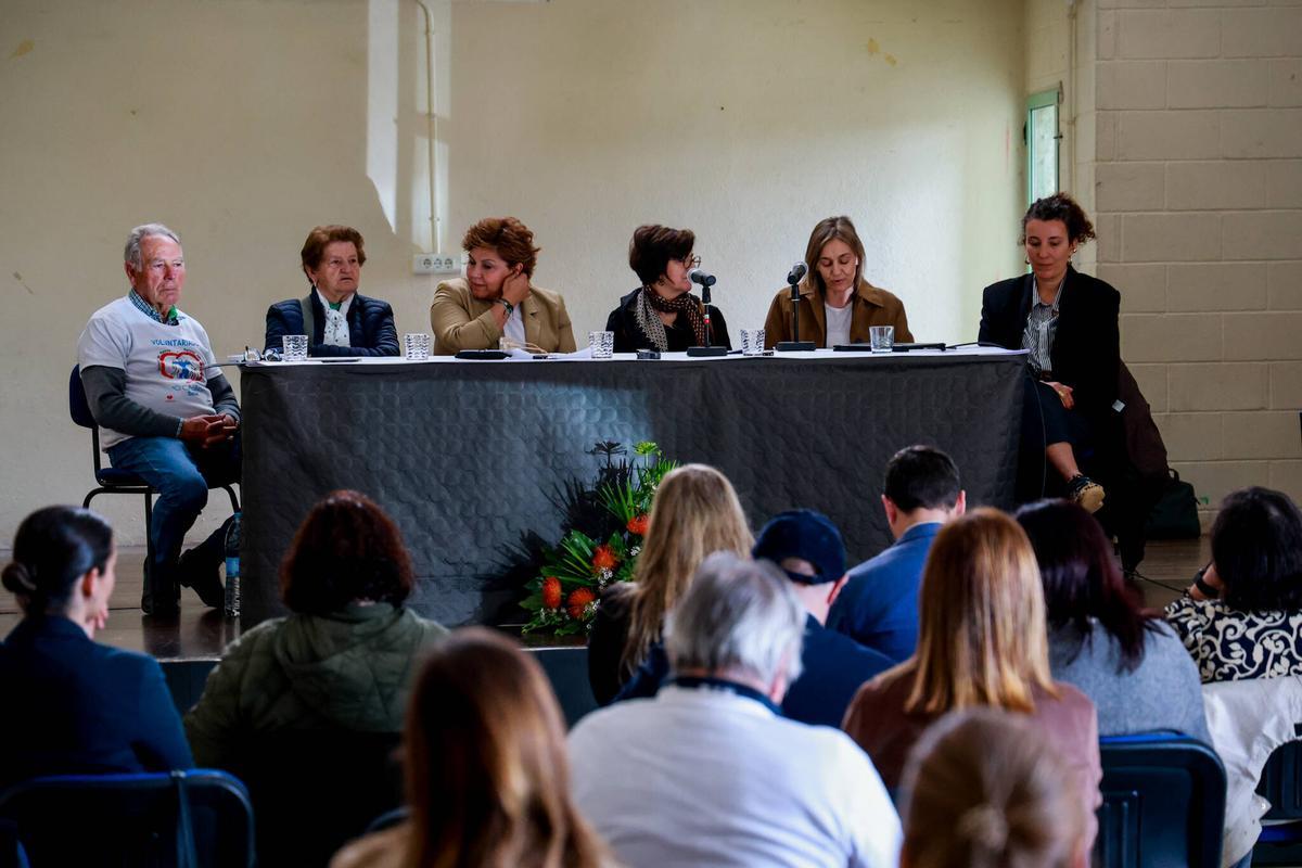Jornadas sobre edadismo celebradas en la casa da cultura de Baión.