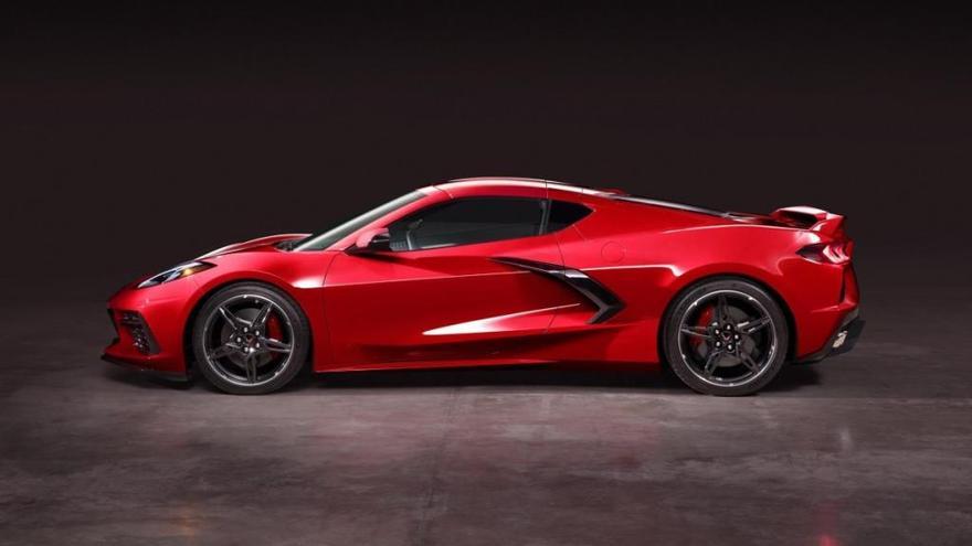 Nuevo Chevrolet Corvette Stingray 2020, el primero con motor central y 495 cv