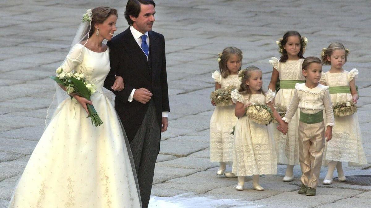 José María Aznar, con su hija Ana, el día de su boda en 2002.