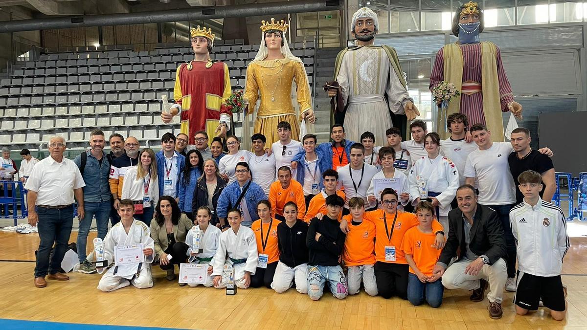 Participantes en la Supercopa de España infantil y cadete en Alicante