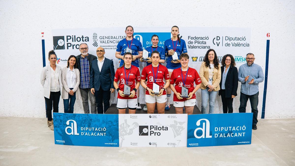 Final Copa Diputacio Alacant raspall femení: Erika, Amparo i Isabel van saber aguantar en el moment clau per a véncer a l'equip d'Ana, Anabel i Fanni.