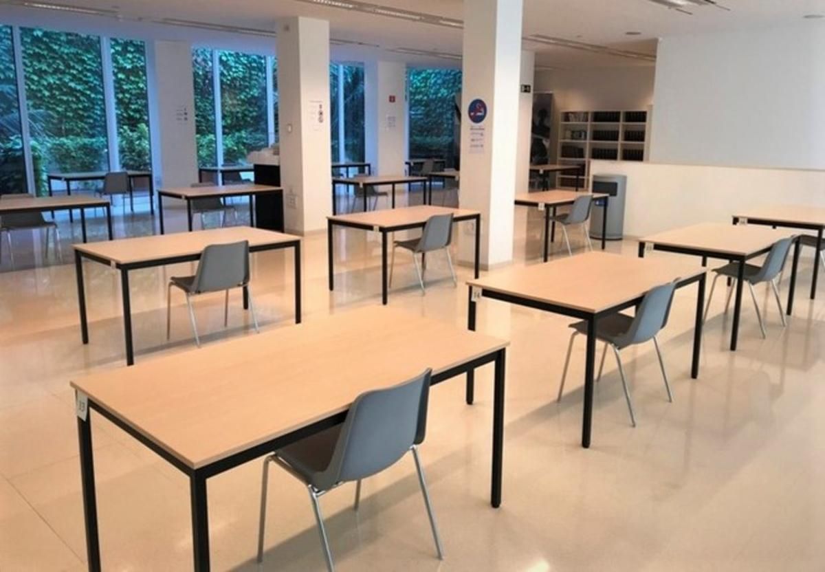 Sala de estudios del Centre Cultural El Carme de Badalona Sala de estudios del Centre Cultural El Carme de Badalona