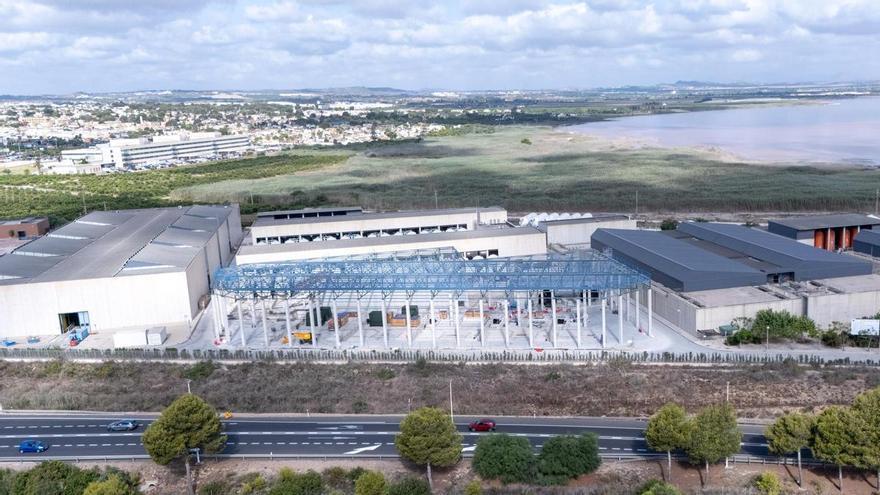 La ampliación de la desaladora de Torrevieja se pone en marcha a principios de 2027 con muchos deberes pendientes