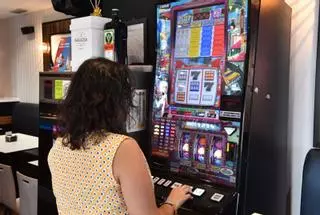 Los gallegos perdieron 260 millones en juegos de azar: la mitad, en tragaperras