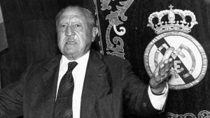 Aquesta pel·lícula dirigida per Ignacio Salazar-Simpson repassa els 82 anys de la vida del mític president del Reial Madrid.